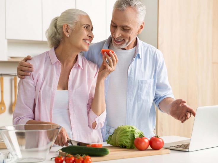 Έρευνα: Η υγιεινή διατροφή μπορεί να επιβραδύνει κατά 90% την άνοια στους ηλικιωμένους - ΔΙΕΘΝΗ