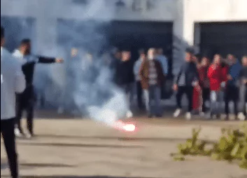 Χάος σε ΕΠΑΛ της Πάτρας: Πέταξαν καπνογόνα και χτύπησαν καθηγητή - ΔΥΤΙΚΗ ΕΛΛΑΔΑ