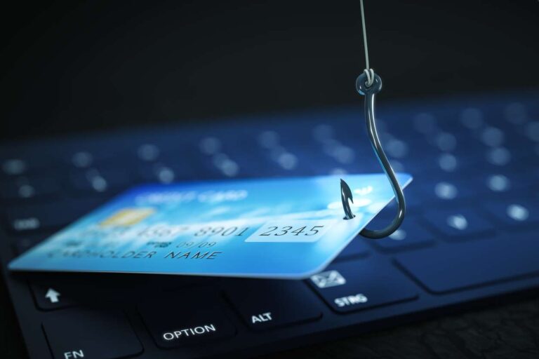 Πότε οι τράπεζες αποζημιώνουν για απάτες e-banking και κλοπές καρτών - ΕΛΛΑΔΑ