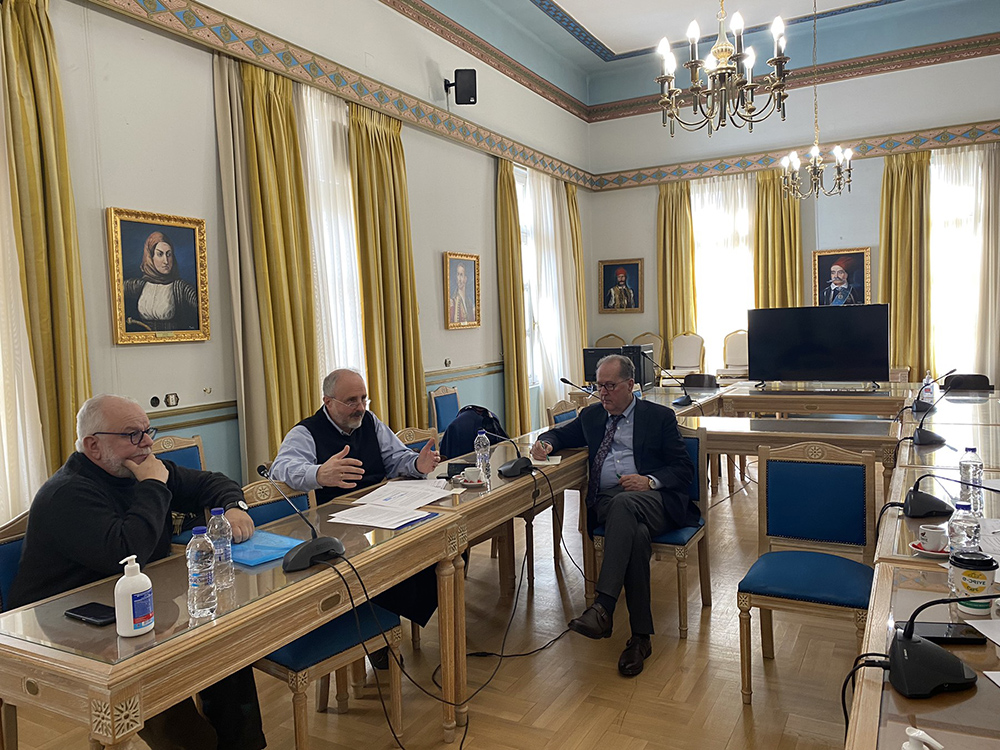 Σε σύσκεψη για την επανάκαμψη της σηροτροφία στην Πελοπόννησο συμμετείχε ο περιφερειάρχης Π. Νίκας - ΝΕΑ