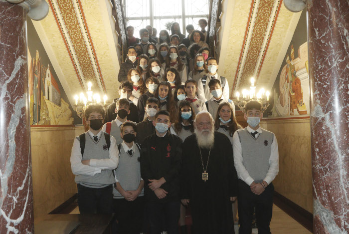 Επίσκεψη Μαθητών Γυμνασίου των Εκπαιδευτηρίων "Η ΘΕΟΜΗΤΩΡ" στον Αρχιεπίσκοπο - ΝΕΑ