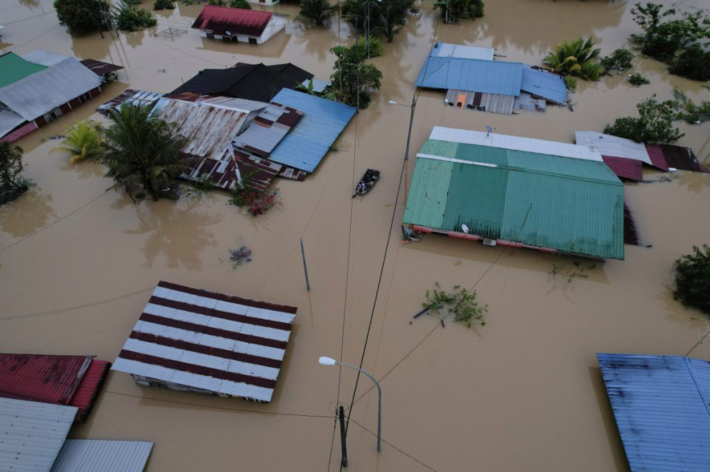 Μαλαισία: Τουλάχιστον 4 νεκροί λόγω των πλημμυρών - ΝΕΑ