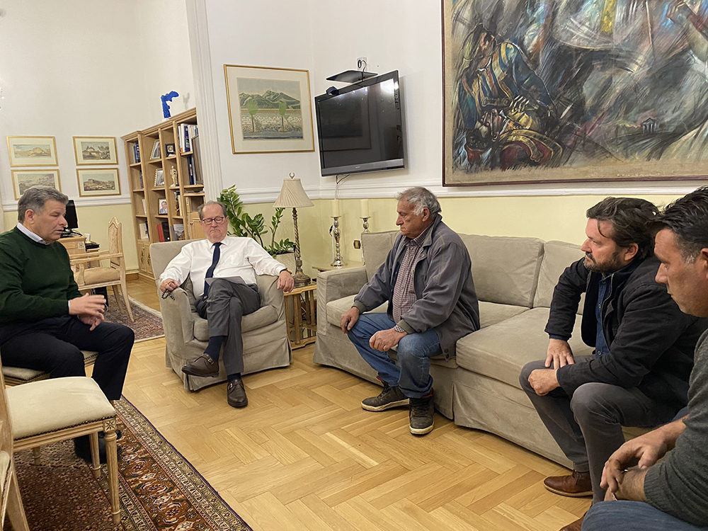 Ο περιφερειάρχης Πελοποννήσου Π. Νίκας συναντήθηκε με πατατοπαραγωγούς στην Τρίπολη, ακολουθεί συνάντησή τους με τον υπουργό ΑΑ και Τ στις 23 Μαρτίου - ΝΕΑ