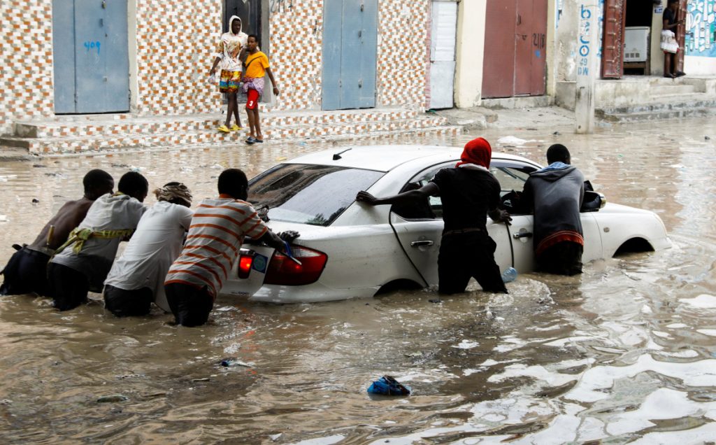 Σομαλία: Πλημμύρες αναγκάζουν 200.000 ανθρώπους να εγκαταλείψουν τα σπίτια τους - ΝΕΑ