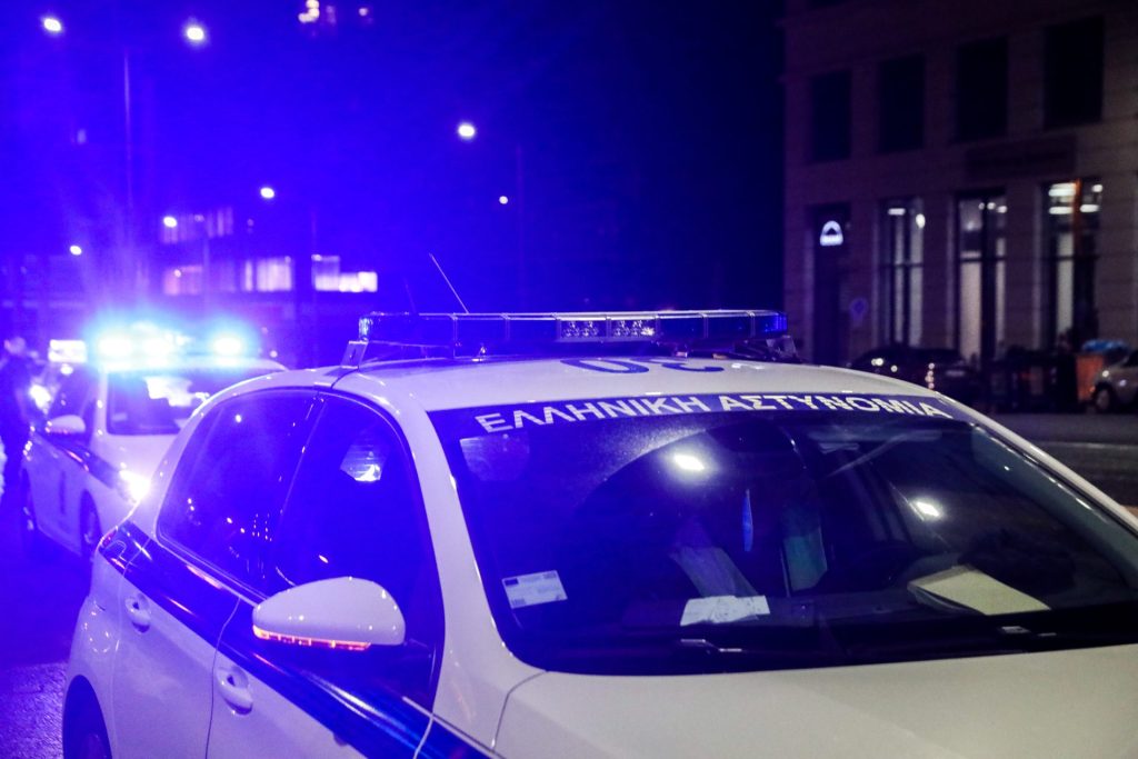 Κολωνός: Πυροβολισμοί σε σπίτι – Βρέθηκαν σφαίρες δίπλα στην κούνια του μωρού - ΝΕΑ