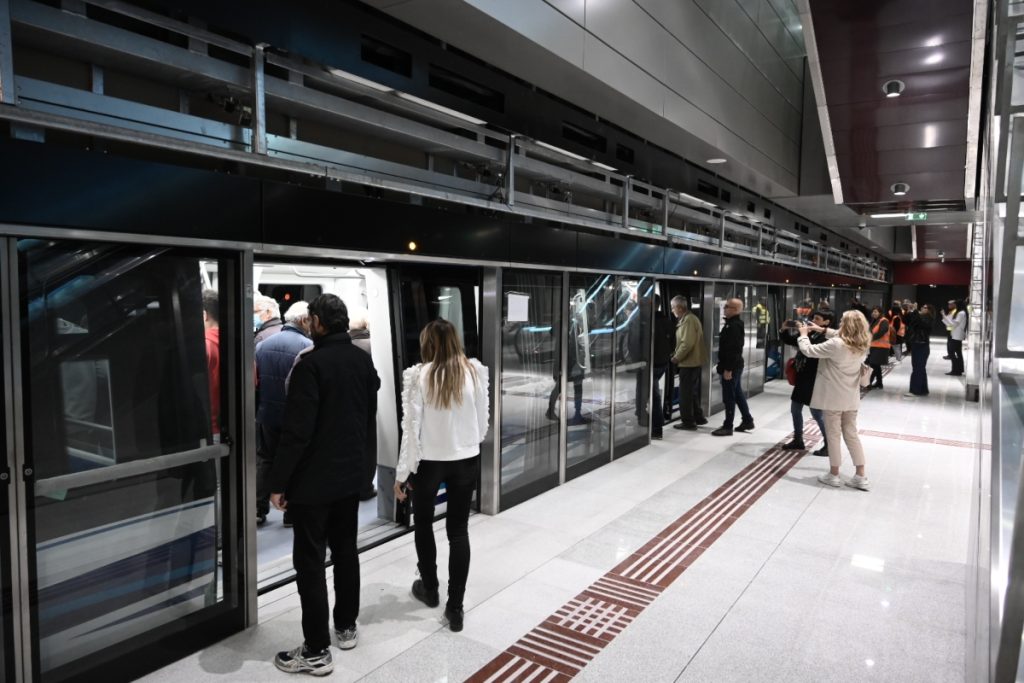 Μετρό Θεσσαλονίκης: Το πρώτο βίντεο με δοκιμαστική κίνηση συρμού - Θα λειτουργήσει σε ένα χρόνο - ΝΕΑ
