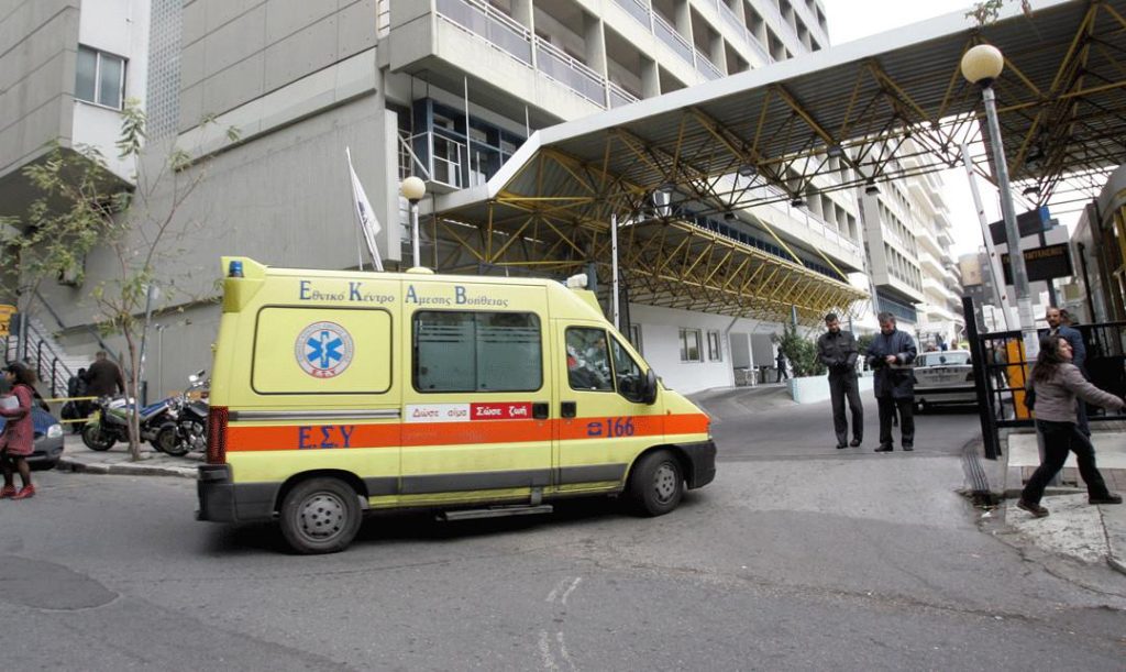 Θρίλερ στον Ευαγγελισμό - Ξεψύχησε ο 23χρονος που μεταφέρθηκε μαχαιρωμένος στο νοσοκομείο - ΝΕΑ