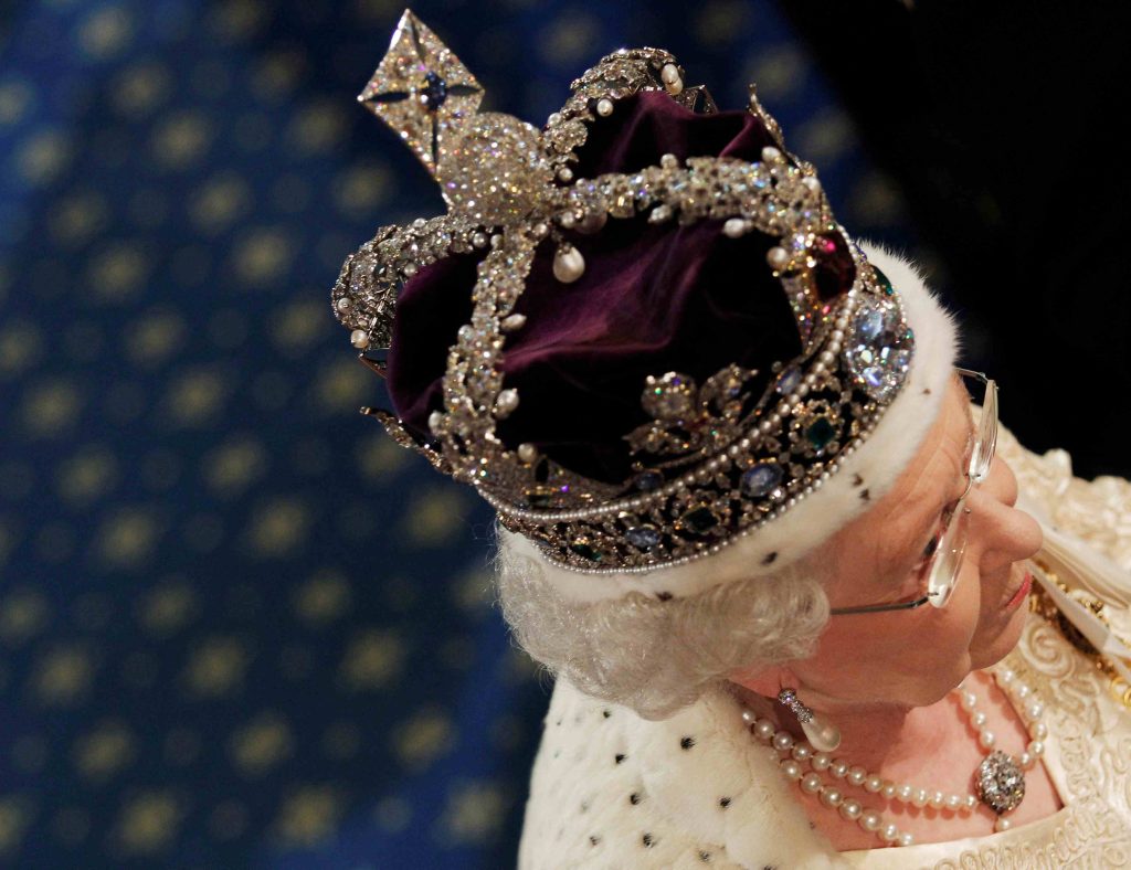 Βασίλισσα Ελισάβετ: «Η τεχνητή νοημοσύνη με έβαλε να το κάνω», λέει άνδρας που σχεδίαζε να την σκοτώσει - ΝΕΑ