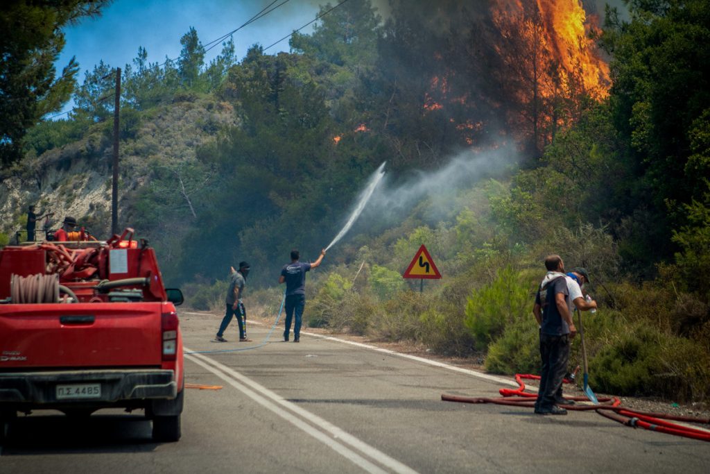 Φωτιά στη Μαγνησία: Εκκενώνονται πέντε οικισμοί - Κατευθύνονται προς Βόλο οι κάτοικοι - ΕΛΛΑΔΑ