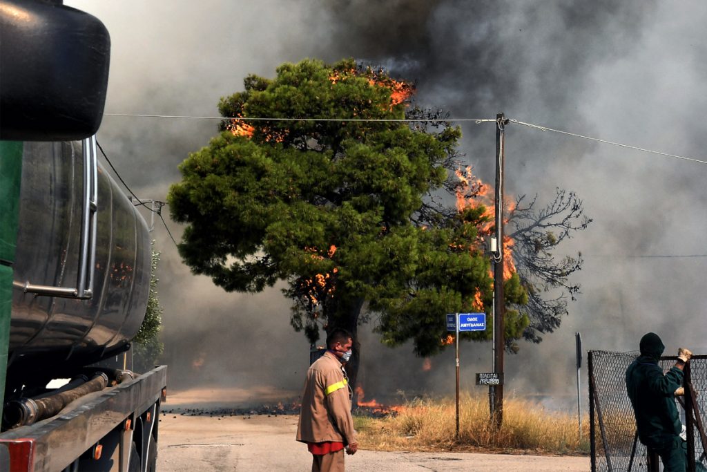 Οι φωτιές στην Ελλάδα στον διεθνή Τύπο - ΔΙΕΘΝΗ