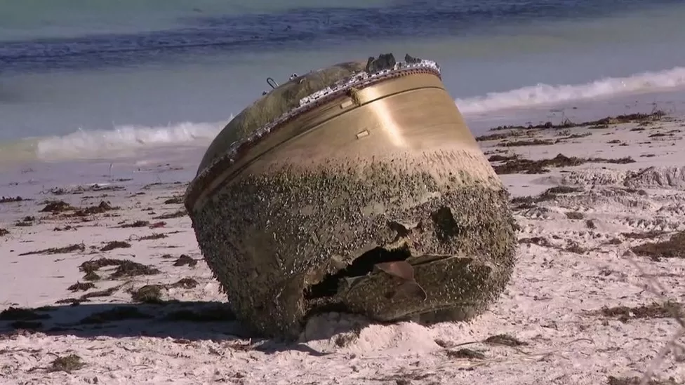 Μυστήριο στην Αυστραλία: Αγνώστου ταυτότητας αντικείμενο ξεβράστηκε σε παραλία [βίντεο] - ΠΕΡΙΕΡΓΑ