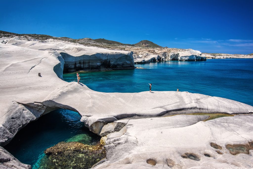 Οι παραλίες της Μήλου και της Χαλκιδικής συγκαταλέγονται στις 15 καλύτερες της Ευρώπης - ΕΛΛΑΔΑ