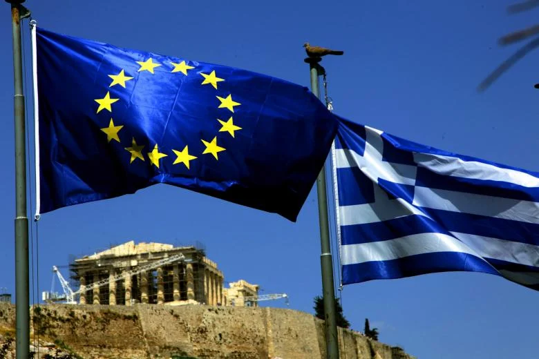 Bloomberg: Η Ελλάδα επέστρεψε στην «ελίτ της επενδυτικής βαθμίδας» - ΝΕΑ