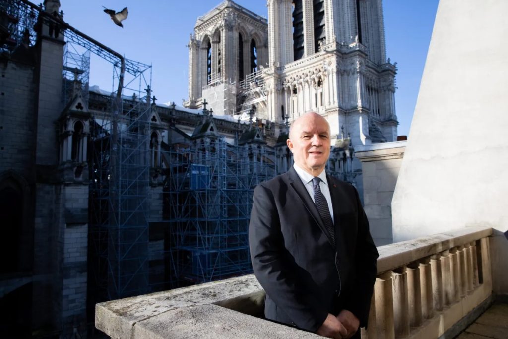 Παναγία των Παρισίων: Παγκόσμιο σοκ - Πέθανε ο αρχιτέκτονας της ανοικοδόμησης του ιστορικού μνημείου - ΝΕΑ