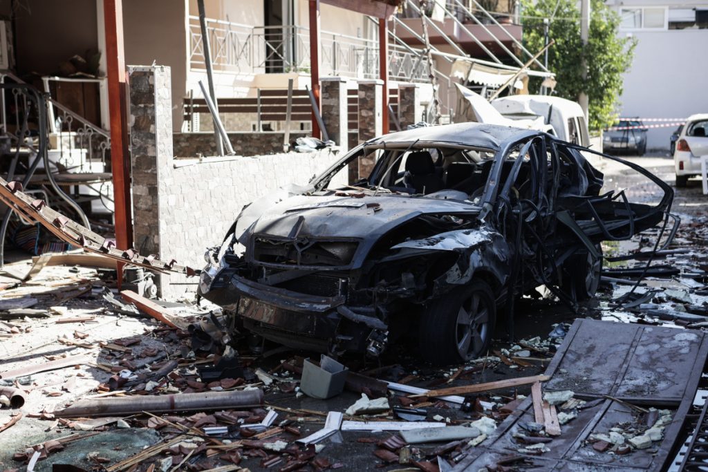 Ασπρόπυργος: Εικόνες πολέμου μετά την ισχυρότατη έκρηξη - Σοβαρές ενδείξεις για συνέχιση του «φαινομένου» - ΕΛΛΑΔΑ