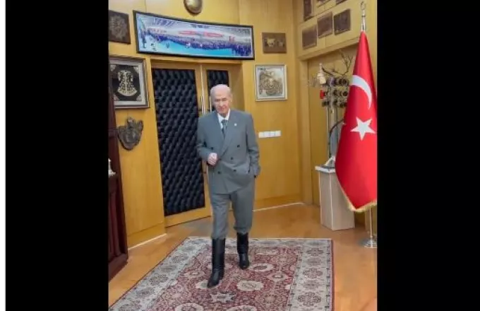 Προκαλεί ο Μπαχτσελί σε βίντεο με στρατιωτικές μπότες και μήνυμα «Η Κύπρος είναι τουρκική» [βίντεο] - ΔΙΕΘΝΗ