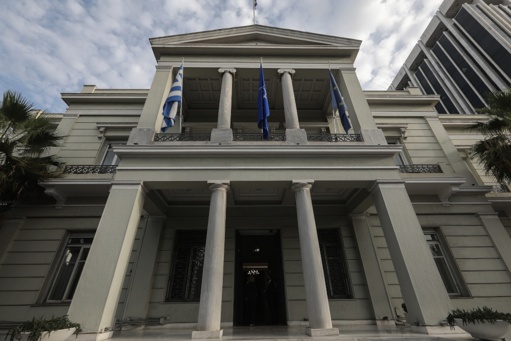Σκληρή απάντηση Αθήνας σε Κροάτη πρόεδρο για τη Ν. Φιλαδέλφεια: Στην Ελλάδα λειτουργεί κράτος δίκαιου - ΕΛΛΑΔΑ