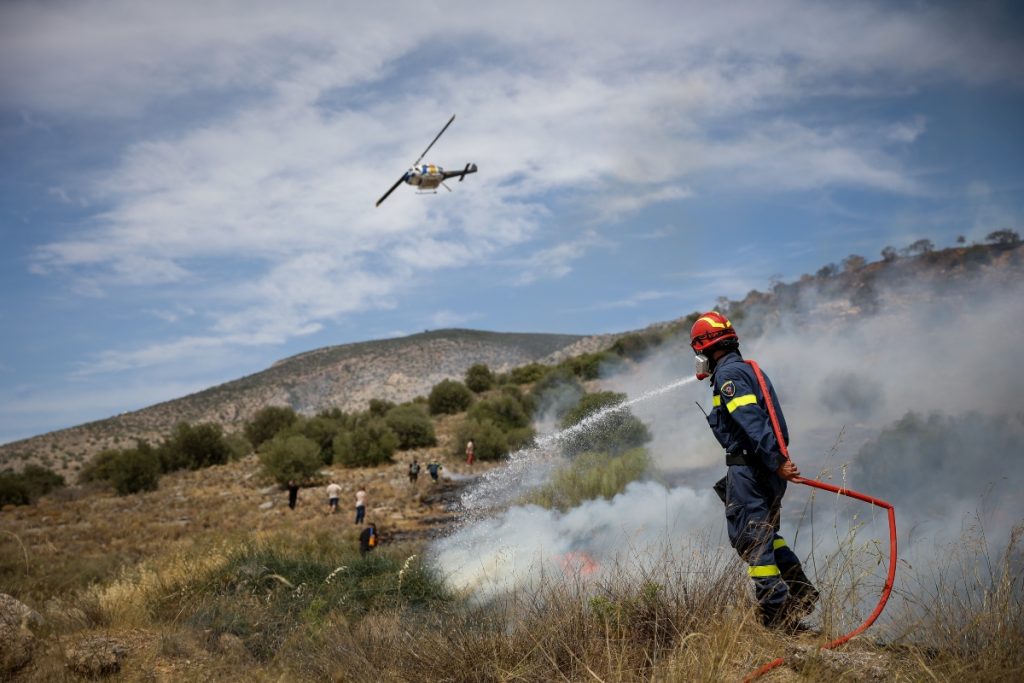 Φωτιά τώρα στην Αντίπαρο – Σηκώθηκε και ελικόπτερο - ΕΛΛΑΔΑ