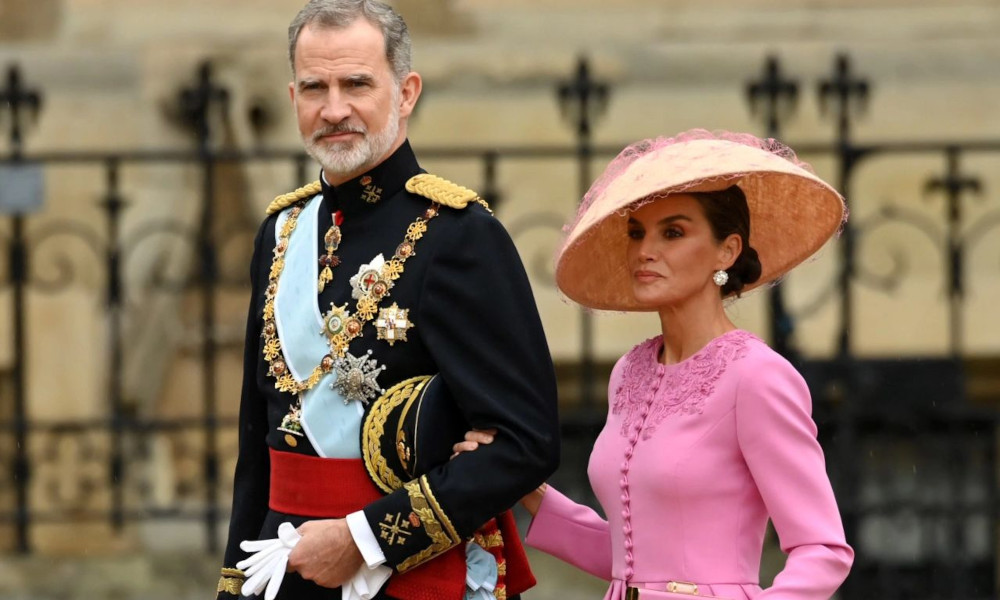 Η βασίλισσα Λετίθια σπάει το πρωτόκολλο - Τι σχολιάζουν όλοι στη νέα της εμφάνιση - ΔΙΕΘΝΗ