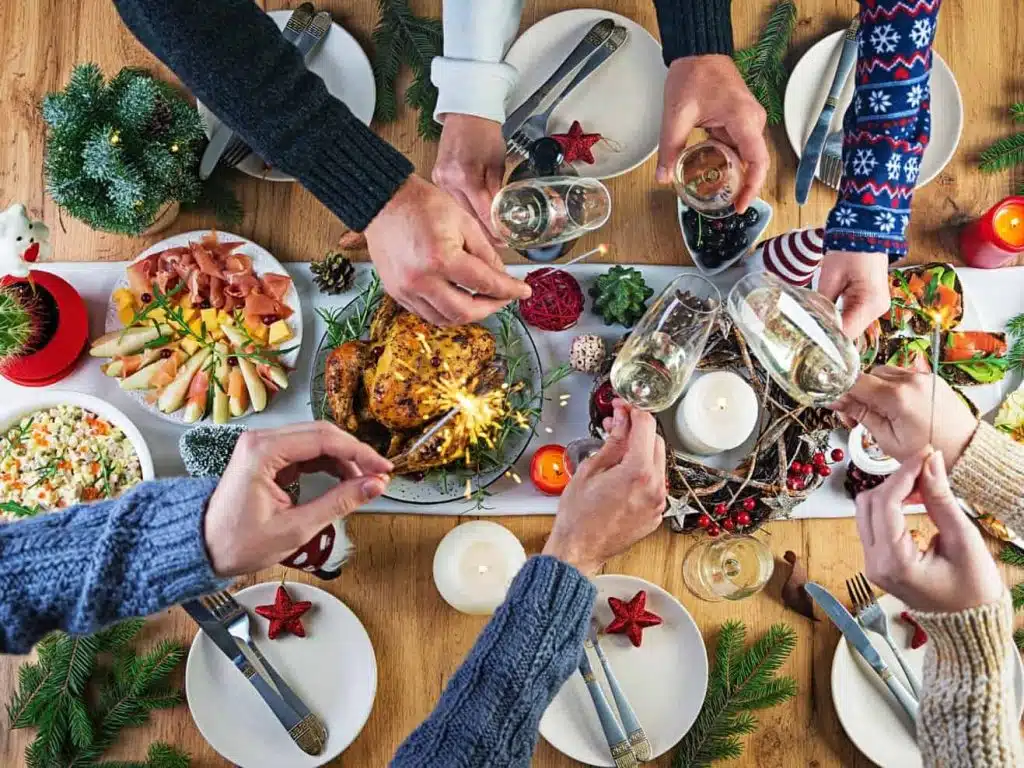 Χριστουγεννιάτικο τραπέζι: 4 διαφορετικές και νόστιμες προτάσεις για μεζεδάκια - ΕΛΛΑΔΑ