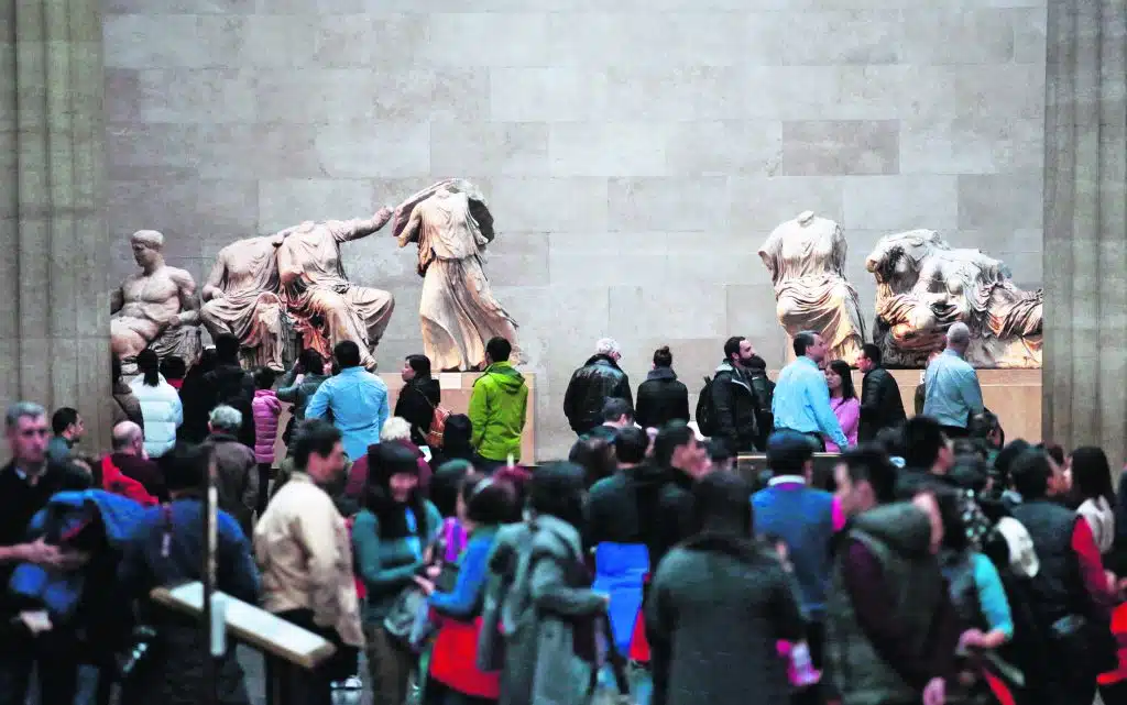 Γλυπτά του Παρθενώνα: «Οι συζητήσεις συνεχίζονται» λέει στον ΕΤ το Βρετανικό Μουσείο - Πυρά Λουί Γκοντάρ στον Σούνακ - ΔΙΕΘΝΗ