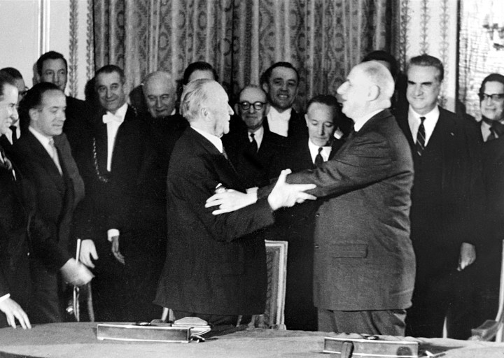 === TO GO WITH AFP STORIES ON THE ELYSEE TREATY  === (FILES) 
A photo taken on January 22, 1963 at the Elysee Palace in Paris shows French President General Charles de Gaulle (R) and German Chancellor Dr Konrad Adenauer (L) huging each other after signing the French-German cooperation treaty called Elysee Treaty. A ceremony is planned for January 22 in Berlin with current French and German governments and parliaments to mark the signing of the Elysee treaty that formalised Franco-German cooperation.