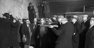 14 Φεβρουαρίου 1929: Η Σφαγή του Αγίου Βαλεντίνου - ΕΓΚΛΗΜΑ