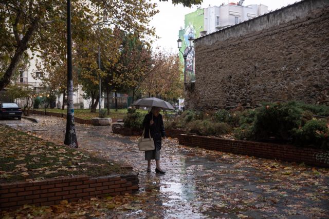 Rainy day in Thessaloniki, Greece on December 11, 2019. / Βροχερός καιρός στη Θεσσαλονίκη, 11 Δεκεμβρίου 2019.