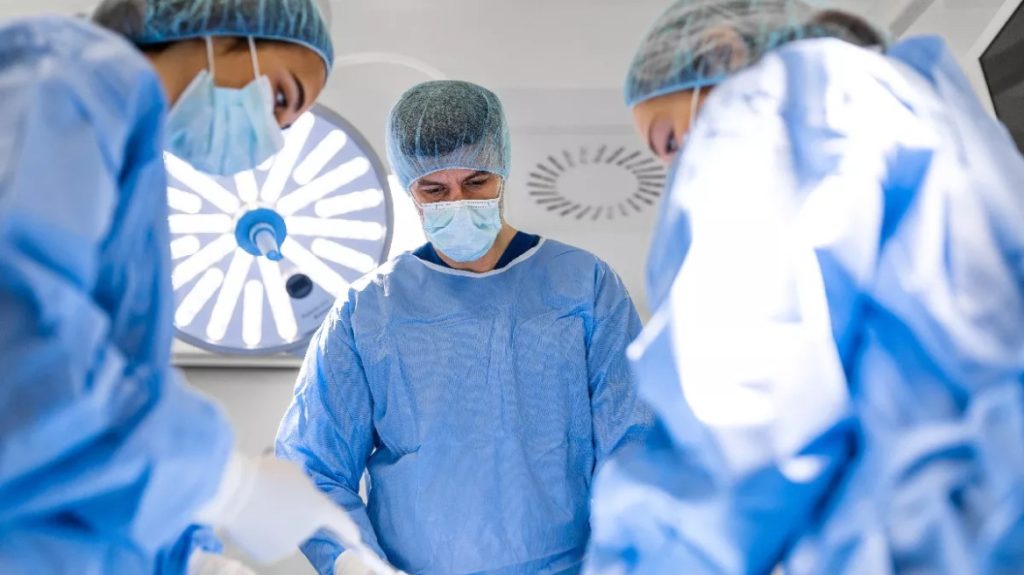 Απογευματινά χειρουργεία: Από 300 έως 2.000 ευρώ το κόστος για τους πολίτες - ΕΛΛΑΔΑ