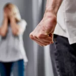 Κορινθία: 42χρονος προσπάθησε να χτυπήσει την πρώην σύντροφό του μπροστά στην κόρη της – Το άγριο περιστατικό πριν από 15 ημέρες