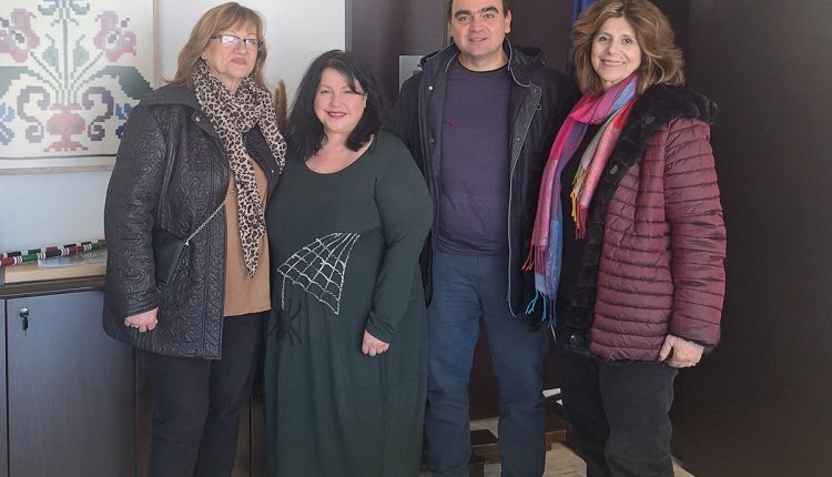 «Οι-Θυγατέρες-της-Πηνελόπης»-στον-Αντιπεριφερειάρχη-Λακωνίας-–-Περιφέρεια-Πελοποννήσου