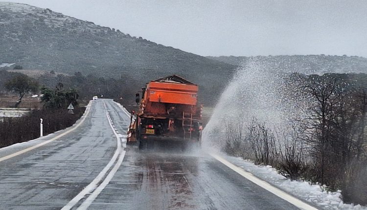 Εκχιονισμοί-από-την-Περιφέρεια-Πελοποννήσου-στο-εθνικό-οδικό-δίκτυο-–-Περιφέρεια-Πελοποννήσου