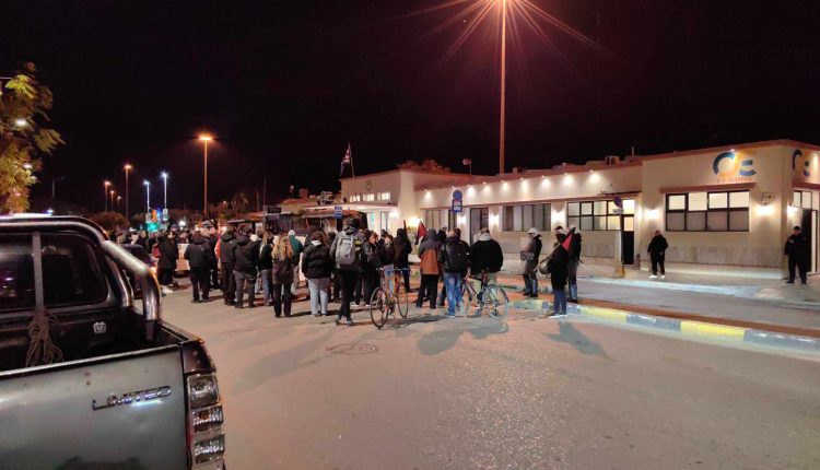 Πορεία-οργανώσεων-και-αντιεξουσιαστών-στην-Πάτρα-με-αφορμή-την-τραγωδία-των-Τεμπών