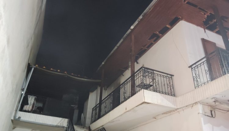 Πατρα:-Φωτιά-σε-διώροφη-κατοικια