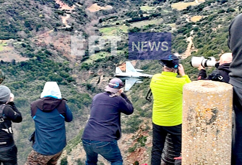 Ηνίοχος-2025:-Ελιγμοί-αεροσκαφών-που-κόβουν-την-ανάσα-στο-φαράγγι-του-Βουραϊκού