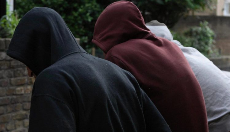 Πάτρα:-Δικογραφία-σε-βάρος-ανηλίκων-που-πιάστηκαν-στα-χέρια