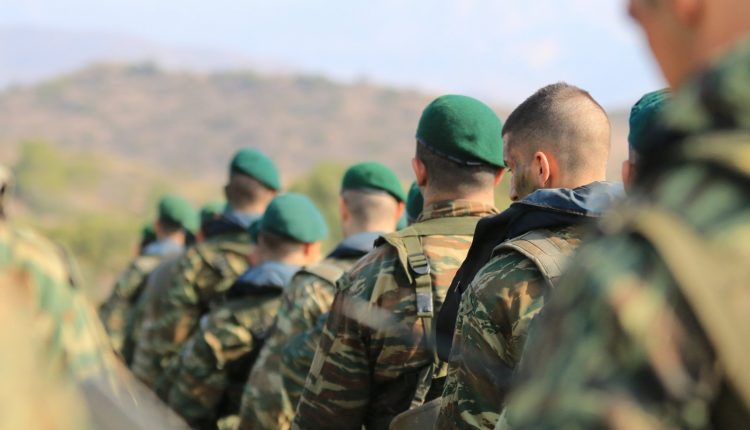 Άδωνις-Γεωργιάδης:-Οι-Αυξήσεις-να-Δοθούν-σε-Όλους-τους-Ένστολους,-Όχι-Μόνο-στους-Στρατιωτικούς