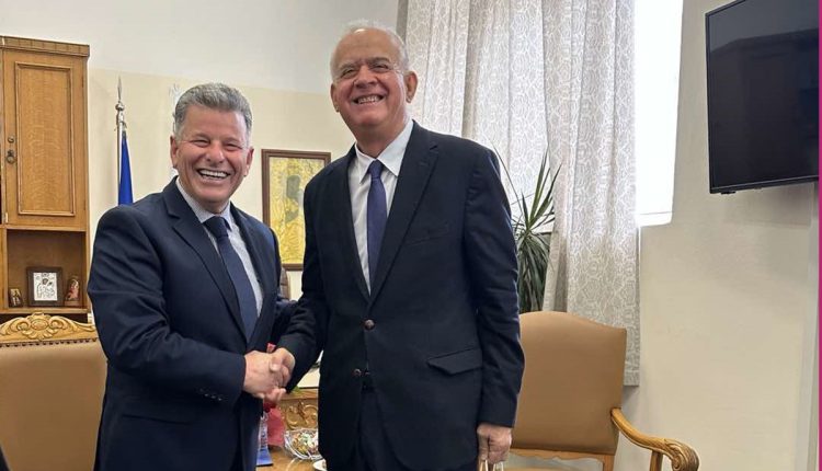 eπίσκεψη-του-Υφυπουργού-Προστασίας-του-Πολίτη-στον-Αντιπεριφερειάρχη-Μεσσηνίας