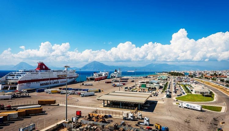 Πάτρα:-Ελεύθερος-ο-οδηγός-του-τράκτορα-που-παρέσυρε-τη-47χρονη-ναυτικό