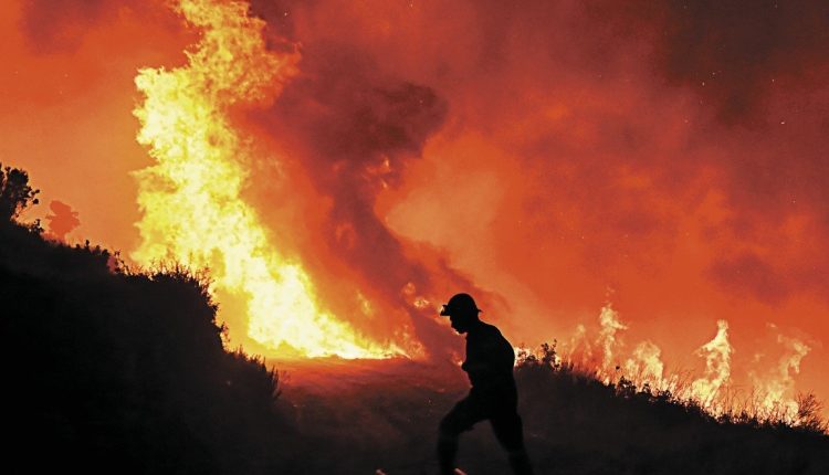 Ξεκίνησε-η-Αντιπυρική-Περίοδος-στην-Ελλάδα-–-Αυστηροί-Έλεγχοι-και-Βαριά-Πρόστιμα-για-Παραβάσεις