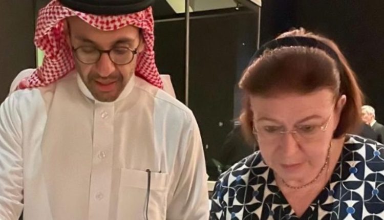 Στην-Τζέντα-η-Λίνα-Μενδώνη:-Σε-εξαιρετικό-επίπεδο-η-πολιτιστική-συνεργασία-Ελλάδος-και-Σ.-Αραβίας