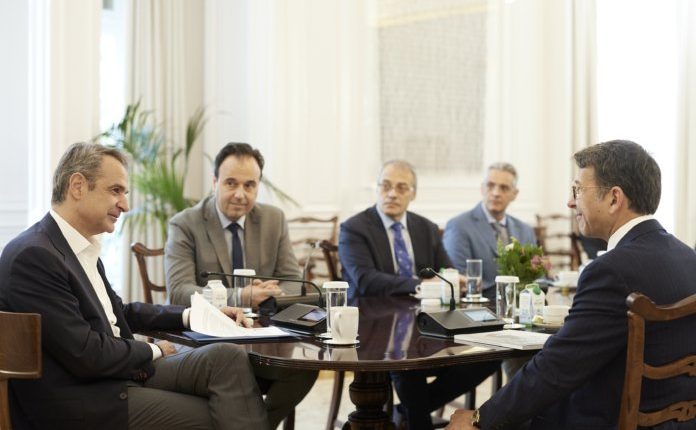 Συνάντηση-Μητσοτάκη-με-τον-cco-της-microsoft:-Τι-συζητήθηκε