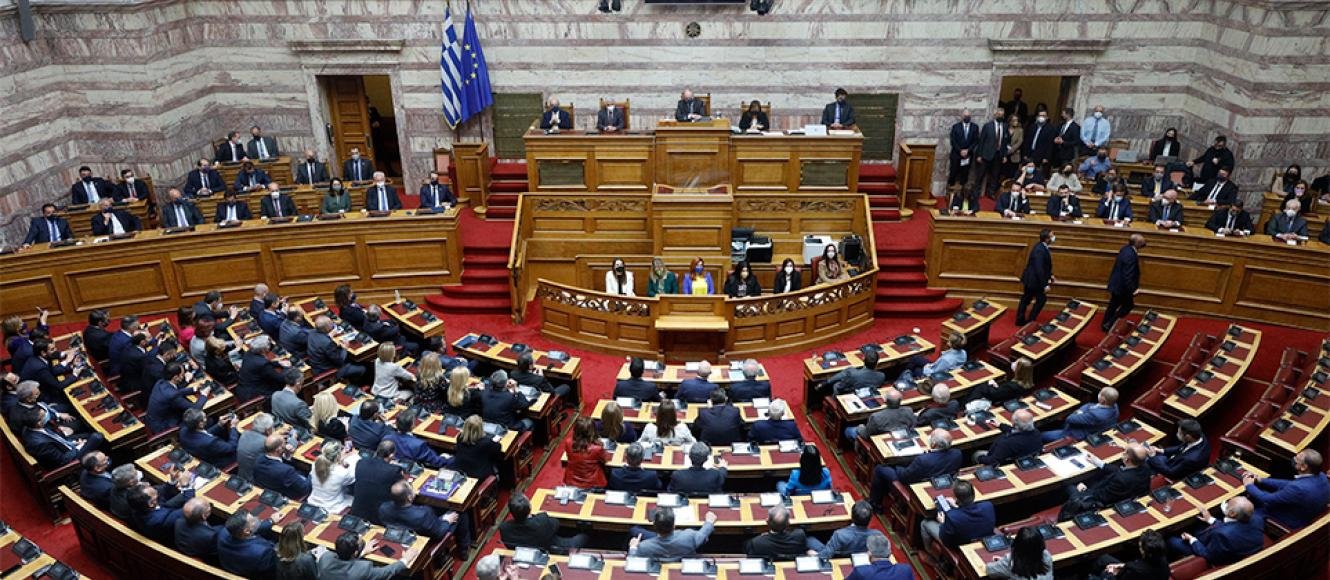 Βουλή:-Με-154-ψήφους-πέρασε-η-πρόταση-της-ΝΔ-για-παραπομπή-του-Κ.-Καραμανλή