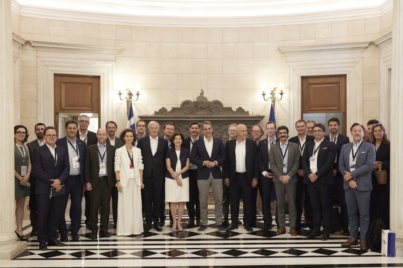 Συνάντηση-Μητσοτάκη-με-το-μεγαλύτερο-γαλλικό-επιχειρηματικό-δίκτυο