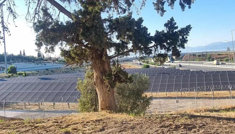 Εγκαινιάστηκε-το-πρόγραμμα-ηλιακής-ενέργειας-κατά-μήκος-του-αυτοκινητόδρομου-Αθηνών-–-Πατρών