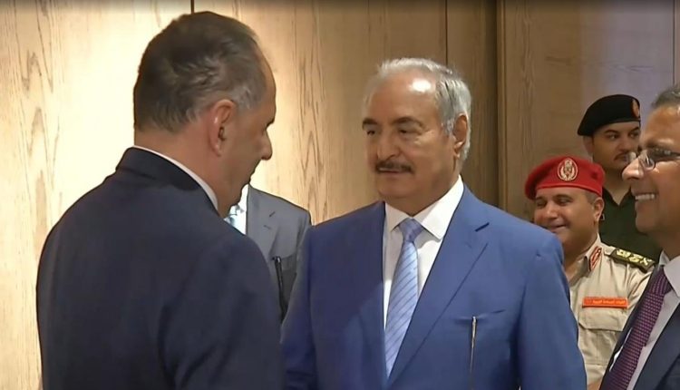 Συνάντηση-Γεραπετρίτη-–-Χαφτάρ-στη-Βεγγάζη:-Στο-επίκεντρο-μεταναστευτικό-και-θαλάσσιες-ζώνες