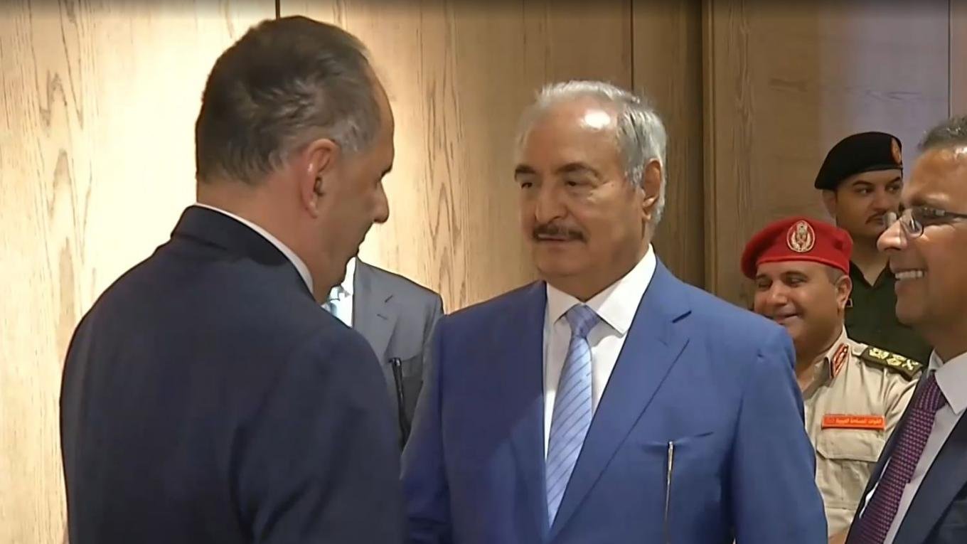 Συνάντηση-Γεραπετρίτη-–-Χαφτάρ-στη-Βεγγάζη:-Στο-επίκεντρο-μεταναστευτικό-και-θαλάσσιες-ζώνες