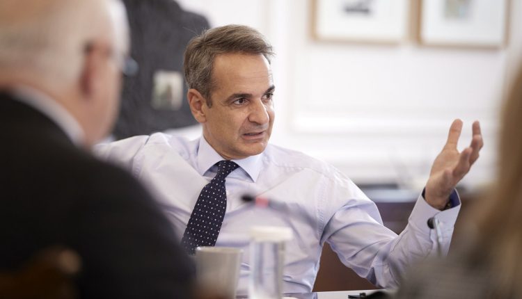 Σύσκεψη-υπό-τον-Πρωθυπουργό-Κυρ.-Μητσοτάκη-για-τα-δημόσια-πανεπιστήμια