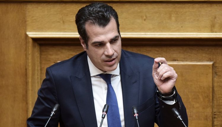 Θ.-Πλεύρης-για-μεταναστευτικό:-Τέλος-στις-παροχές-και-αναστολή-ασύλου