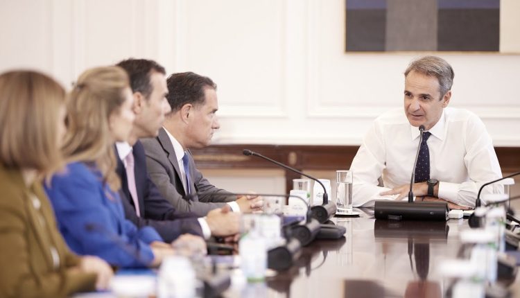 Κυρ.-Μητσοτάκης:-Να-μας-βοηθήσουν-οι-ασθενείς-να-γίνουμε-καλύτεροι